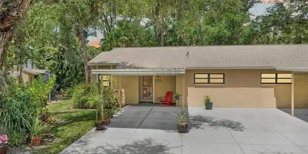 5033 VILLAGE GARDENS DRIVE