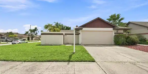 10836 VENICE CIRCLE