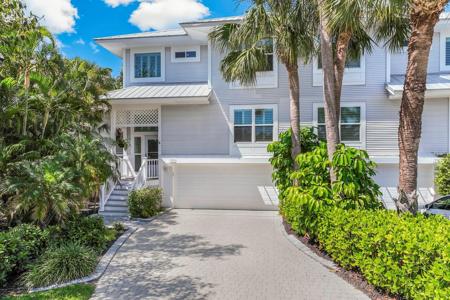 820 S HARBOR DRIVE