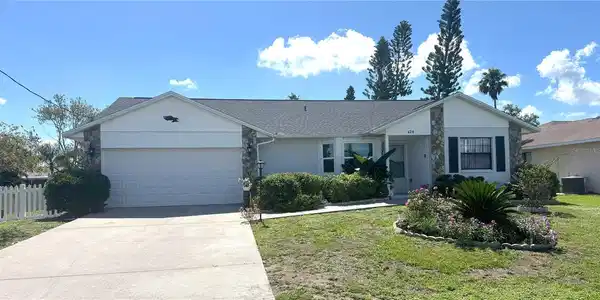 620 CAMELLIA AVENUE