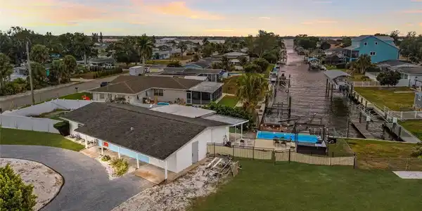 4107 MAGNOLIA DRIVE