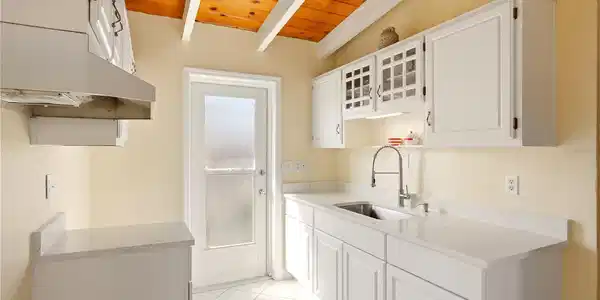 Image 4 Image 4