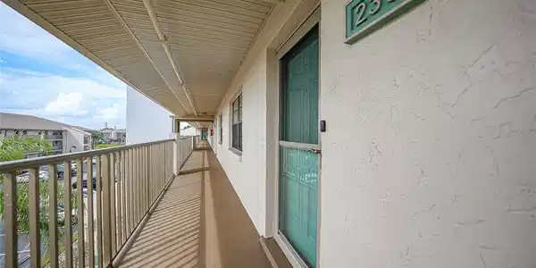 175 KINGS HIGHWAY