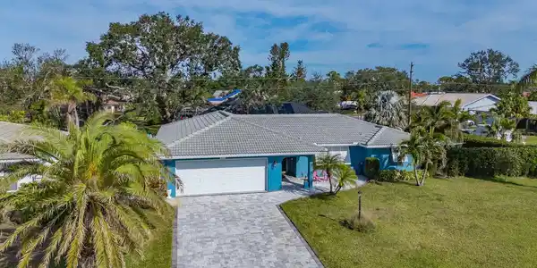 429 N ROSSETTI DRIVE
