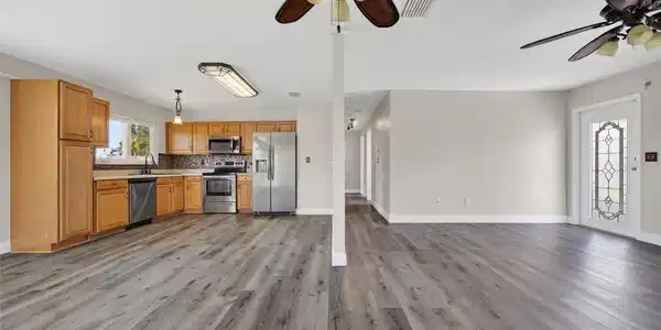 Image 4 Image 4