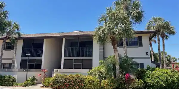 1515 FORREST NELSON BOULEVARD