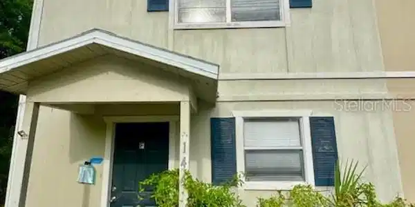 144 DOUGLAS ROAD W