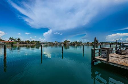 333 ISLAND WAY
