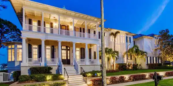 755 BAY ESPLANADE