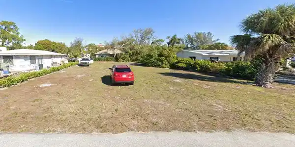 305 AURORA WAY