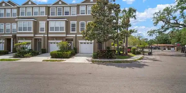 3056 POINTEVIEW DRIVE