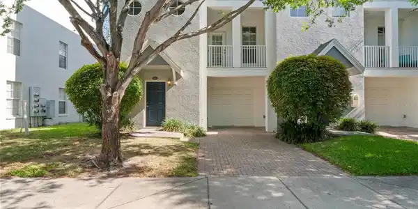 4513 BAY SPRING COURT