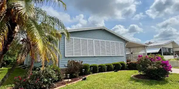 857 SEABROOKE DRIVE