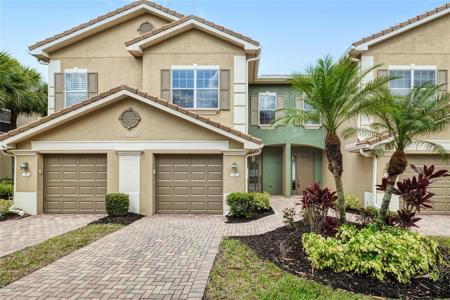 3211 COTTONWOOD BEND