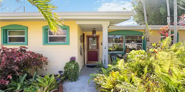 610 POINSETTIA ROAD
