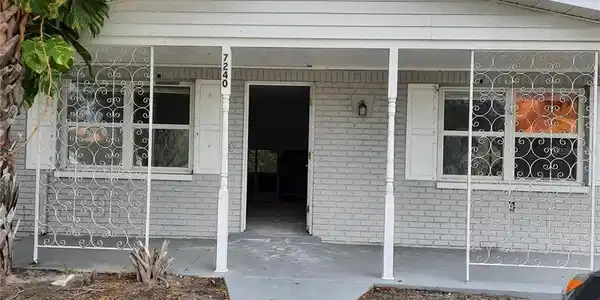 7240 DONNA DRIVE