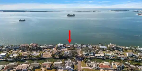 2190 HARBOR VIEW DRIVE