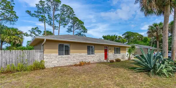 1043 BEULAH DRIVE