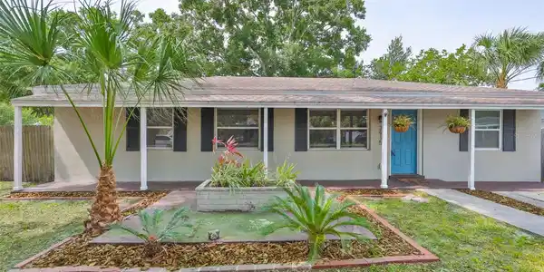3915 W LEILA AVENUE