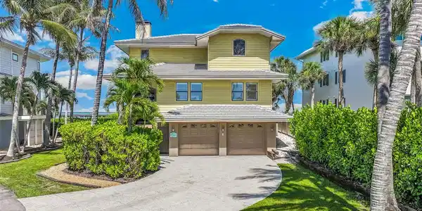 16776 GRANDE QUAY DRIVE