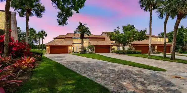 2421 LAKE POINT LANE