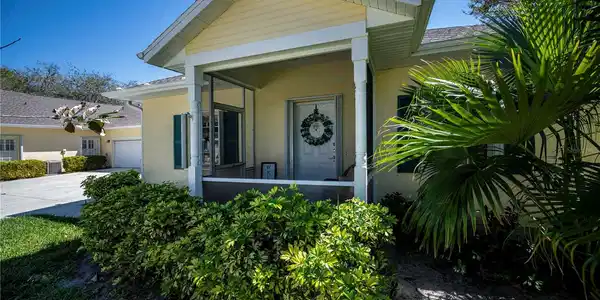 1420 WINDING OAK DRIVE
