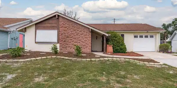 4321 STRATFIELD DRIVE