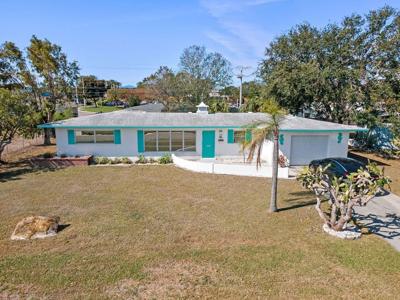 5724 25TH STREET W