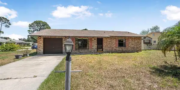 2 WILDWOOD DRIVE
