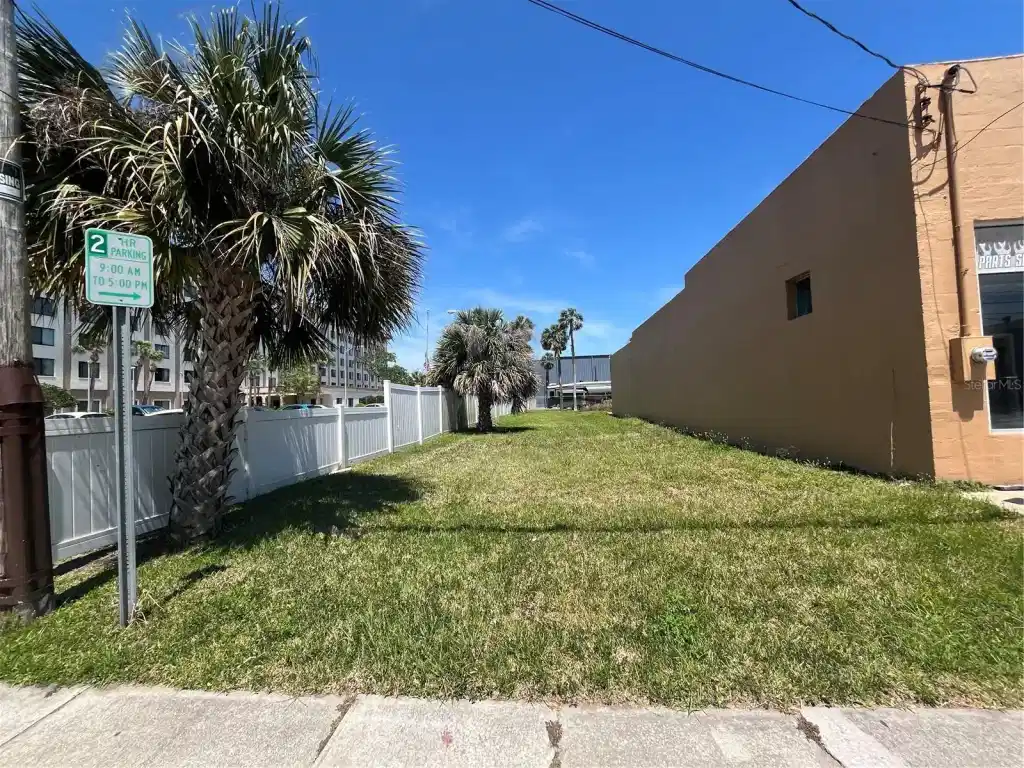 Image 1 Image 1