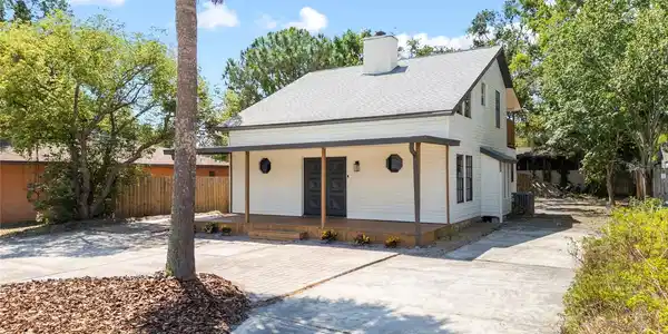 3316 W NAPOLEON AVENUE