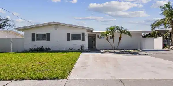 5816 LIVERPOOL DRIVE