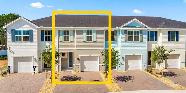 1685 KENDALL POINTE PLACE