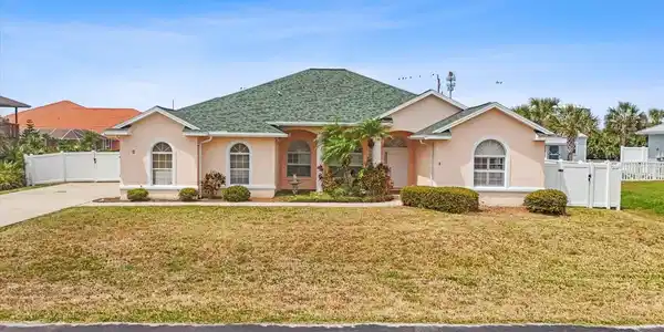 7 BEACHSIDE DRIVE