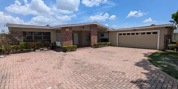 3931 E EDEN ROC CIRCLE