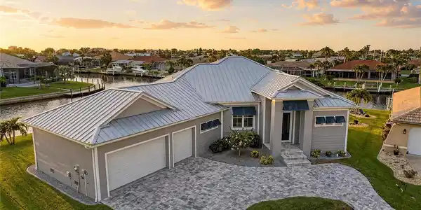 490 SORRENTO COURT