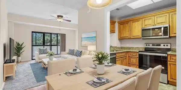 900 ARBOR LAKE DRIVE