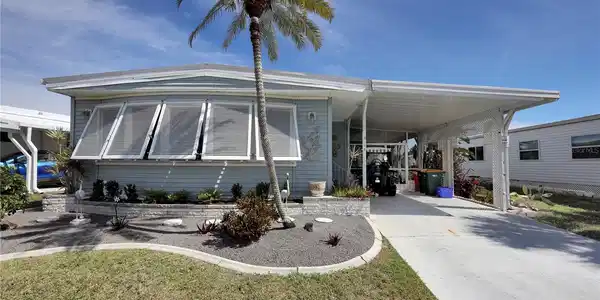 2100 KINGS HIGHWAY