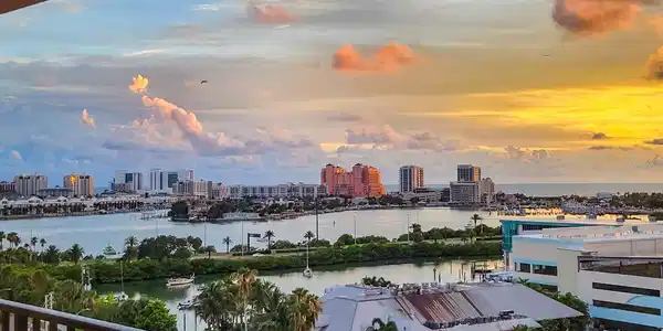 51 ISLAND WAY