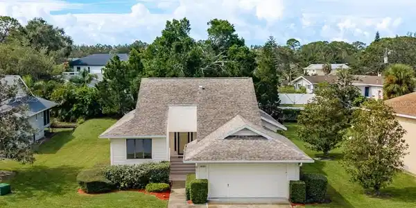1023 LAKE AVOCA PLACE