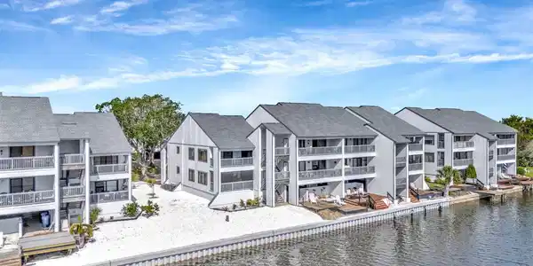 813 BAHIA DEL SOL DRIVE