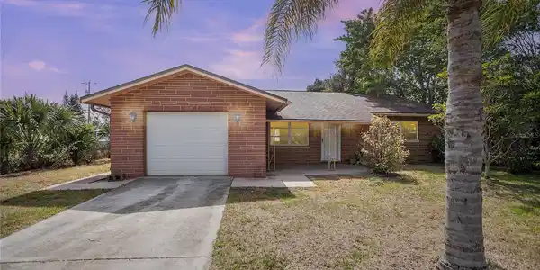 2126 SABAL PALM DRIVE