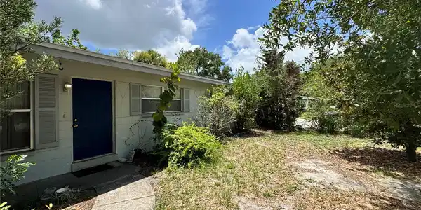3608 W LEILA AVENUE