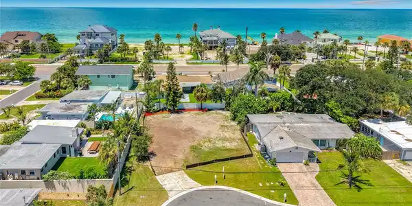 920 PALM DRIVE