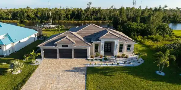 16622 LIGGETT CIRCLE