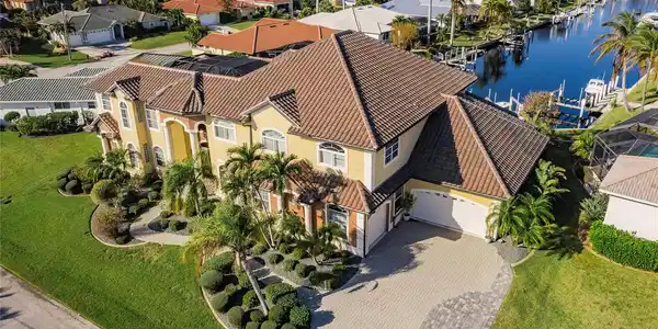1209 SAN MATEO DRIVE