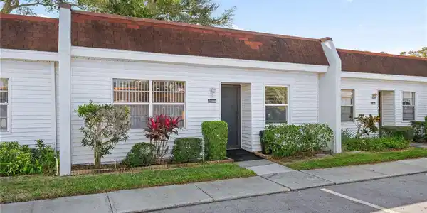 13866 OAKWOOD LANE