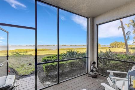 910 TIDEWATER SHORES LOOP
