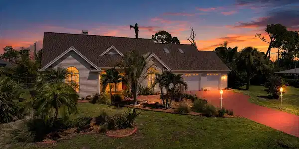 5219 GUAVA TERRACE