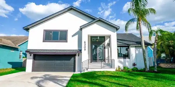 6509 DOLPHIN COVE DRIVE